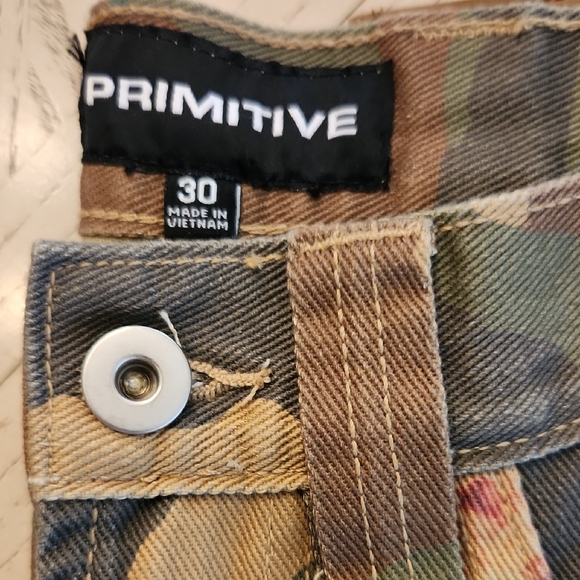 NEW Primitive Osaka Camo  Carpenter Pants - Embroidered Detailing Size 30x29 - Picture 2 of 8
